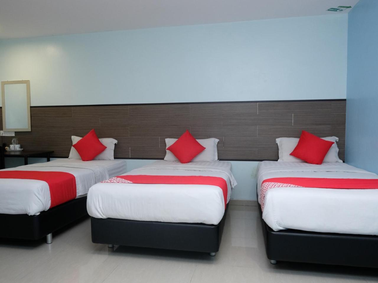 Hotel De' Tees, Masai Utama Pasir Gudang Exterior photo
