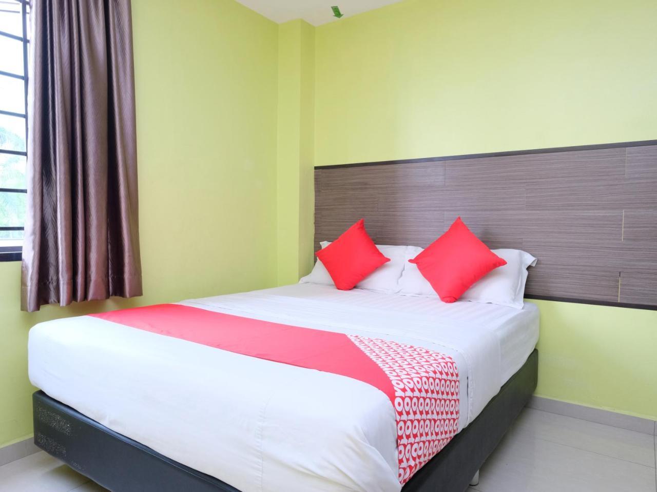 Hotel De' Tees, Masai Utama Pasir Gudang Exterior photo