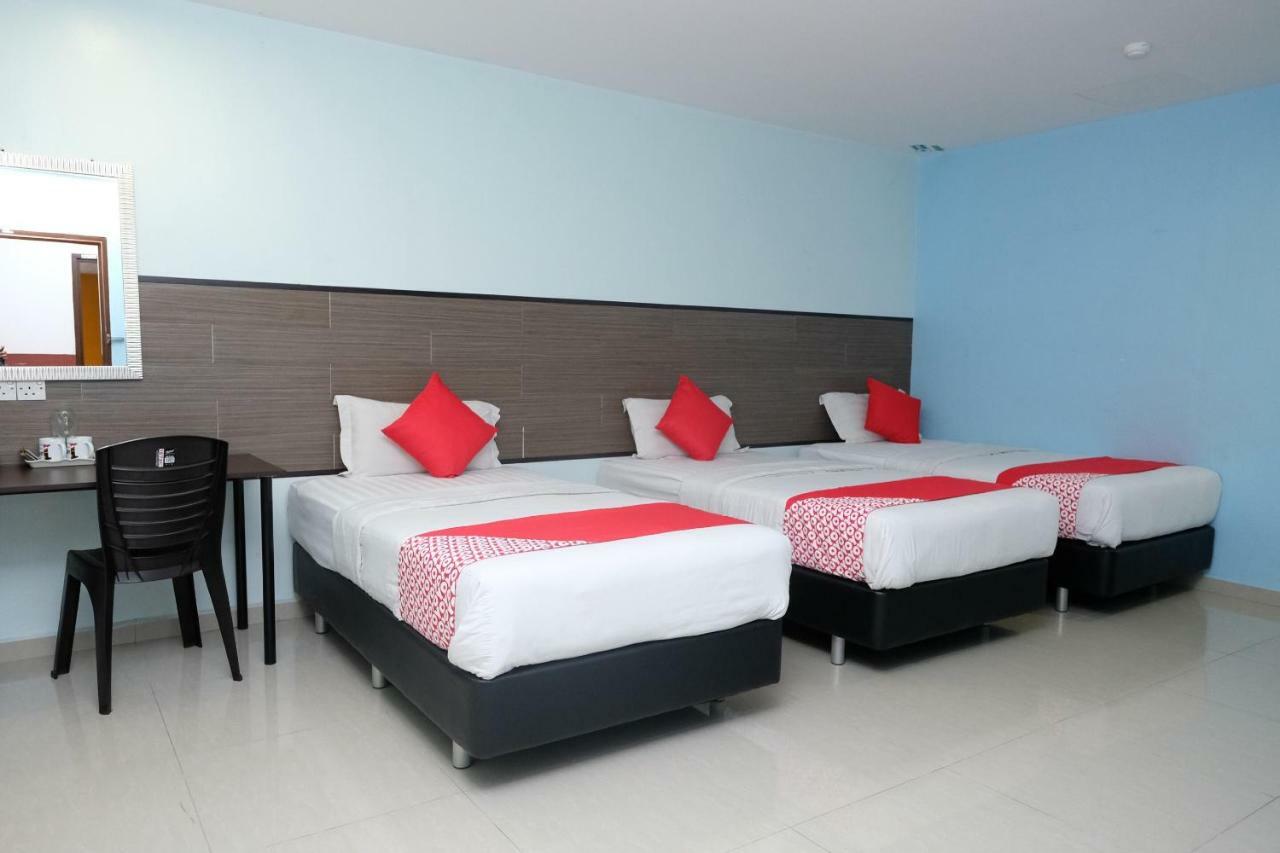 Hotel De' Tees, Masai Utama Pasir Gudang Exterior photo
